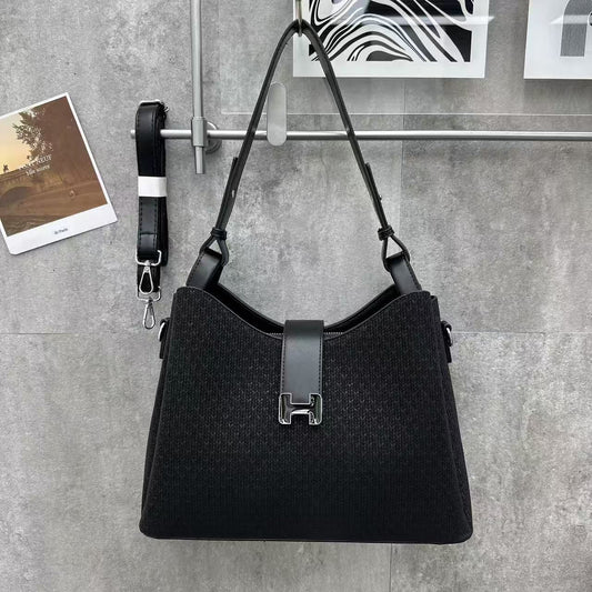 BAGSPERTISE | STYLISH BLACK SLING BAG FOR MODERN WOMEN